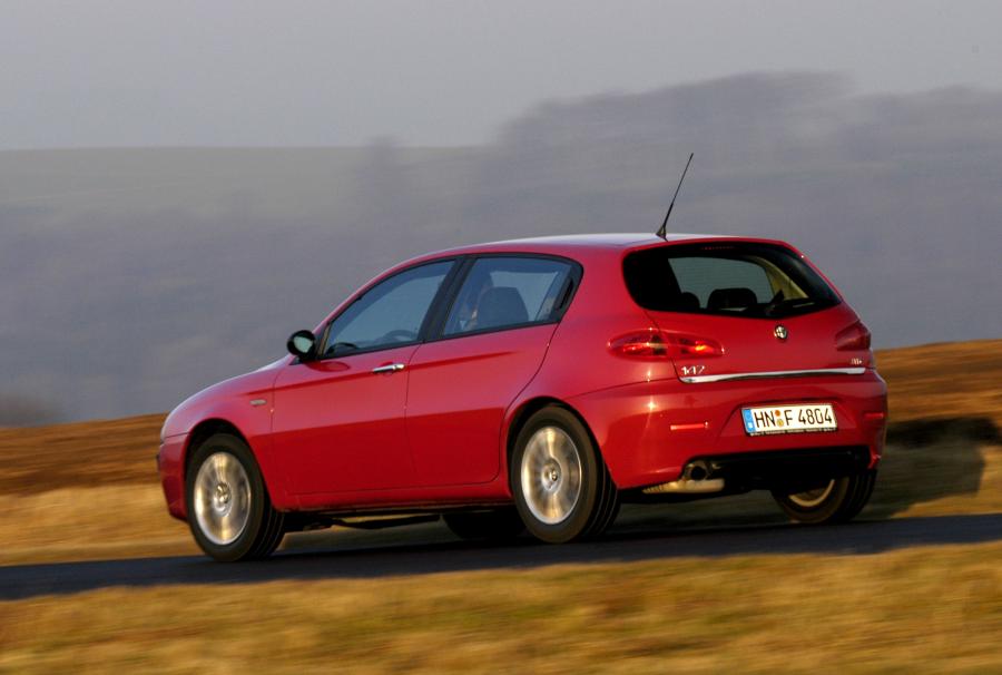  Alfa Romeo 147 5-Door (937B) 2004 года  (фото 8 из 19)